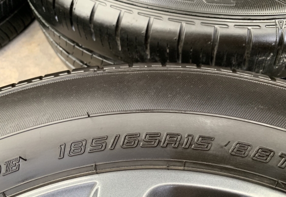 ล้อแม็ก Mazda 2 ขอบ 15 สีดำ มิดไนท์ พร้อมยาง 185-65-15 Dunlop ปลายปี 18 สภาพน้องๆป้ายแดง