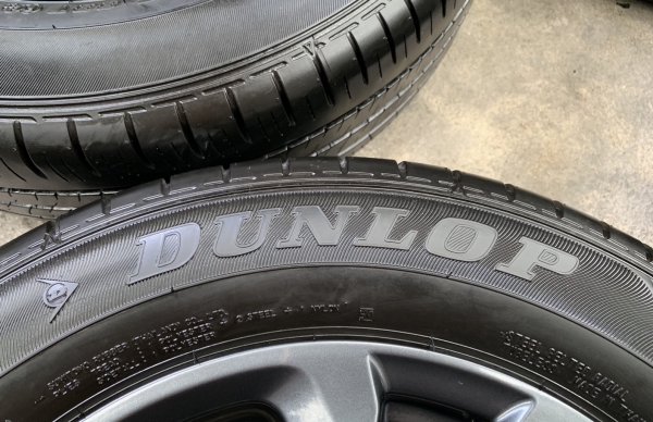 ล้อแม็ก Mazda 2 ขอบ 15 สีดำ มิดไนท์ พร้อมยาง 185-65-15 Dunlop ปลายปี 18 สภาพน้องๆป้ายแดง