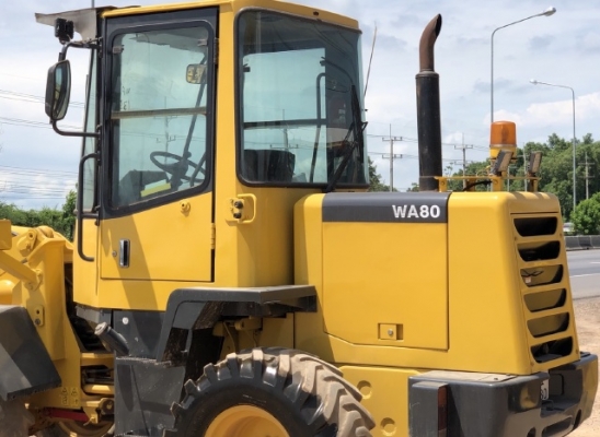 ขายรถตักล้อยาง KOMATSU WA80-3 นำเข้าเองจากญี่ปุ่น สภาพสวยพร้อม มีVDOการทำงานครับ
