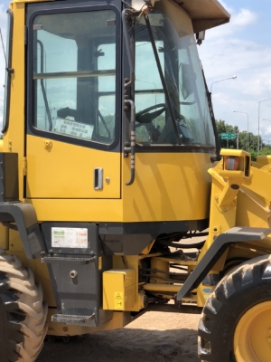 ขายรถตักล้อยาง KOMATSU WA80-3 นำเข้าเองจากญี่ปุ่น สภาพสวยพร้อม มีVDOการทำงานครับ