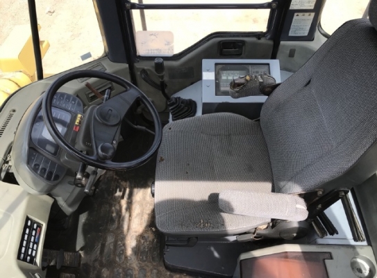 ขายรถตักล้อยาง KOMATSU WA200-3 รถนอกนำเข้าจากญี่ปุ่น สภาพสวยพร้อมใช้ มีVDOการทำงานครับ