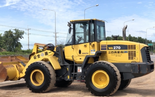 ขายรถตักล้อยาง KOMATSU WA270-6 ปี 2012 นำเข้าเองจากญี่ปุ่น สภาพสวยพร้อมใช้งาน มีVDOการทำงานครับ