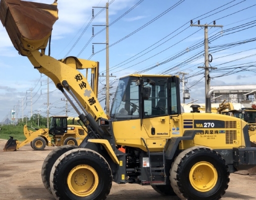 ขายรถตักล้อยาง KOMATSU WA270-6 ปี 2012 นำเข้าเองจากญี่ปุ่น สภาพสวยพร้อมใช้งาน มีVDOการทำงานครับ
