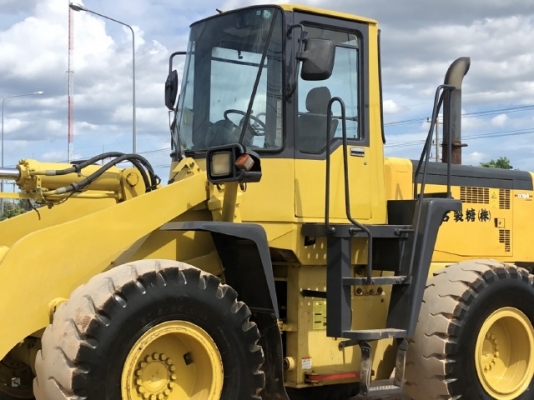 ขายรถตักล้อยาง KOMATSU WA300-3E นำเข้าเองจากญี่ปุ่น สภาพสวยพร้อมใช้ มีVDOการทำงานครับ