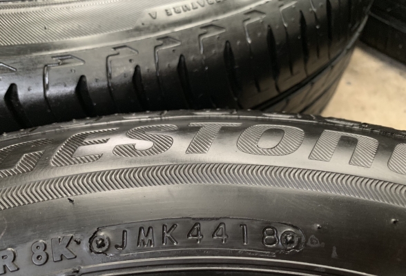 ยางน้องๆป้ายแดง 205-55-16 Bridgestone ปลายปี 18 ดอกยางเต็มๆ ยางน้องๆป้ายแดง 205-55-16 Bridgestone ปลายปี 18 ดอกยางเต็มๆ