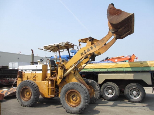 ขายรถตักล้อยาง KOMATSU 510 แขนยาวพิเศษ นำเข้าเองจากญี่ปุ่น สภาพสวยพร้อม ถึงเร็วๆนี้ครับ