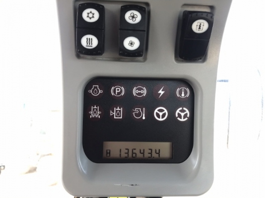 ขายรถตักล้อยาง CAT 950H ปี 2012 นำเข้าเองจากญี่ปุ่น สภาพสวยพร้อมใช้งาน มีVDOการทำงานครับ ขายรถตักล้อยาง CAT 950H ปี 2012 นำเข้าเองจากญี่ปุ่น สภาพสวยพร้อมใช้งาน มีVDOการทำงานครับ