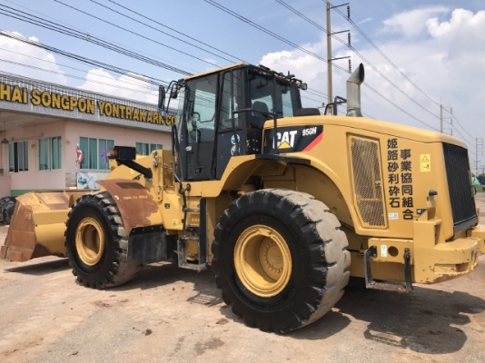 ขายรถตักล้อยาง CAT 950H ปี 2012 นำเข้าเองจากญี่ปุ่น สภาพสวยพร้อมใช้งาน มีVDOการทำงานครับ ขายรถตักล้อยาง CAT 950H ปี 2012 นำเข้าเองจากญี่ปุ่น สภาพสวยพร้อมใช้งาน มีVDOการทำงานครับ