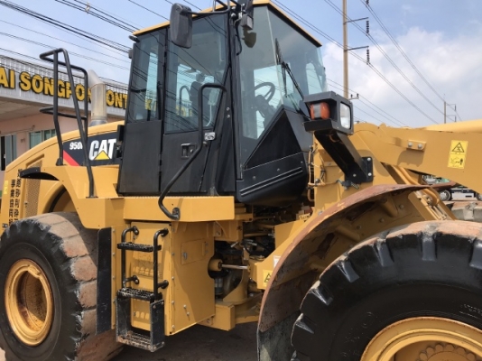 ขายรถตักล้อยาง CAT 950H ปี 2012 นำเข้าเองจากญี่ปุ่น สภาพสวยพร้อมใช้งาน มีVDOการทำงานครับ ขายรถตักล้อยาง CAT 950H ปี 2012 นำเข้าเองจากญี่ปุ่น สภาพสวยพร้อมใช้งาน มีVDOการทำงานครับ