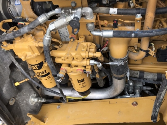 ขายรถตักล้อยาง CAT 950H ปี 2012 นำเข้าเองจากญี่ปุ่น สภาพสวยพร้อมใช้งาน มีVDOการทำงานครับ ขายรถตักล้อยาง CAT 950H ปี 2012 นำเข้าเองจากญี่ปุ่น สภาพสวยพร้อมใช้งาน มีVDOการทำงานครับ