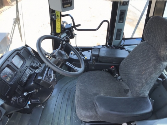 ขายรถตักล้อยาง CAT 950H ปี 2012 นำเข้าเองจากญี่ปุ่น สภาพสวยพร้อมใช้งาน มีVDOการทำงานครับ ขายรถตักล้อยาง CAT 950H ปี 2012 นำเข้าเองจากญี่ปุ่น สภาพสวยพร้อมใช้งาน มีVDOการทำงานครับ