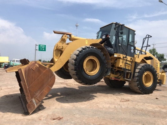 ขายรถตักล้อยาง CAT 950H ปี 2012 นำเข้าเองจากญี่ปุ่น สภาพสวยพร้อมใช้งาน มีVDOการทำงานครับ ขายรถตักล้อยาง CAT 950H ปี 2012 นำเข้าเองจากญี่ปุ่น สภาพสวยพร้อมใช้งาน มีVDOการทำงานครับ