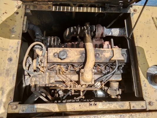 ขายKOMATSU PC200-5 คอลโทรลสั้นไฟครบไม่มีเอกสารราคา 420,000