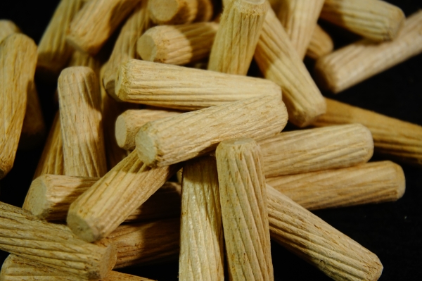 พุกไม้เกรดโรงงานเฟอร์นิเจอร์ ขนาด10มมยาว40มม พุกไม้เกรดโรงงานเฟอร์นิเจอร์ ขนาด10มมยาว40มม