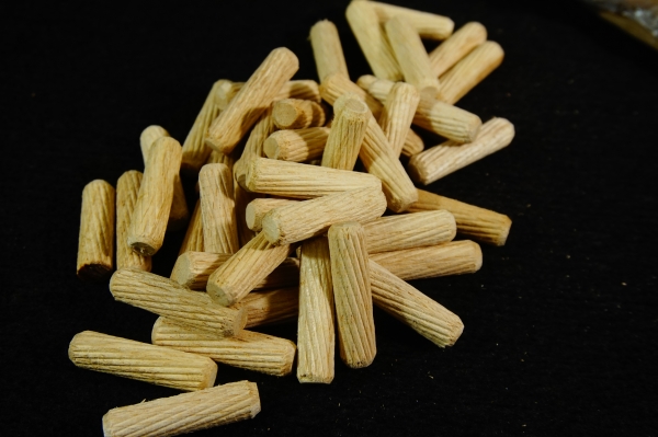 พุกไม้เกรดโรงงานเฟอร์นิเจอร์ ขนาด10มมยาว40มม พุกไม้เกรดโรงงานเฟอร์นิเจอร์ ขนาด10มมยาว40มม