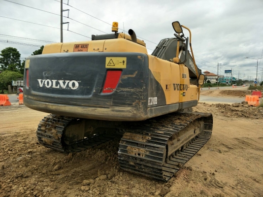 ขาย แบคโฮ VOLVO EC210B ปี58 มีทะเบียน ภาษีเต็ม สภาพพร้อมใช้งาน ราคา1,500,000บาท ขาย แบคโฮ VOLVO EC210B ปี58 มีทะเบียน ภาษีเต็ม สภาพพร้อมใช้งาน ราคา1,500,000บาท