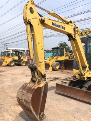 ขายรถขุด KOMATSU PC40MR-2 นำเข้าเองจากญี่ปุ่น สภาพสวยพร้อมใช้ มีVDOการทำงานครับ