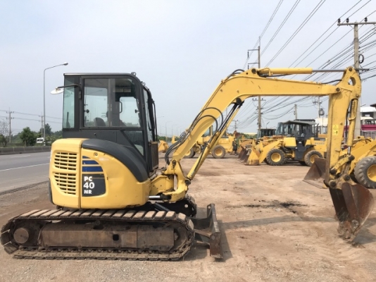 ขายรถขุด KOMATSU PC40MR-2 นำเข้าเองจากญี่ปุ่น สภาพสวยพร้อมใช้ มีVDOการทำงานครับ