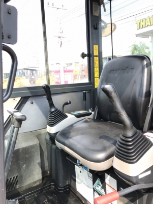 ขายรถขุด KOMATSU PC40MR-2 นำเข้าเองจากญี่ปุ่น สภาพสวยพร้อมใช้ มีVDOการทำงานครับ