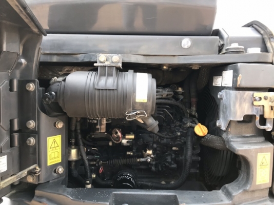 ขายรถขุด KOMATSU PC40MR-2 นำเข้าเองจากญี่ปุ่น สภาพสวยพร้อมใช้ มีVDOการทำงานครับ