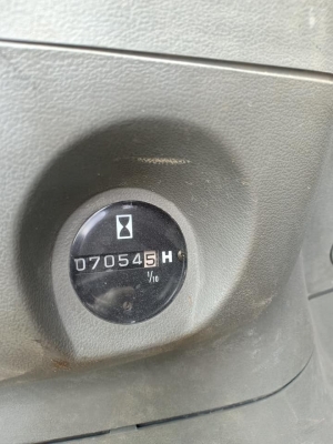 ขายจ้า..HITACHI EX120-5 เก่านอกแท้  เดิมๆๆ  มีลายแย๊ก ใช้งานมา 7,xxx ชั่วโมง  สภาพสวย พร้อมใช้ โทร 089-3818694 จ๊อย