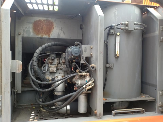 ขายจ้า..HITACHI EX120-5 เก่านอกแท้  เดิมๆๆ  มีลายแย๊ก ใช้งานมา 7,xxx ชั่วโมง  สภาพสวย พร้อมใช้ โทร 089-3818694 จ๊อย