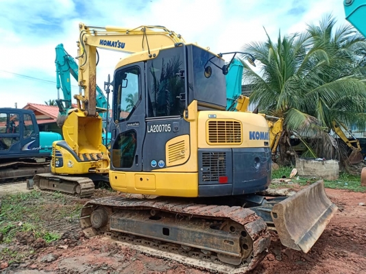 ขายจ้า..KOMATSU PC78US-8. เก่านอกแท้  เดิมๆๆ  มีลายแย๊ก  ปั๊มแห้ง  ใช้งานมาน้อย  พร้อมใช้  โทร 089-3818694 จ๊อย