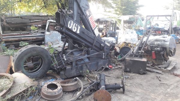 ขายเครนพับ HIAB190 8 ตัน นำเข้า โทร084-5424150 line id : rapinzat