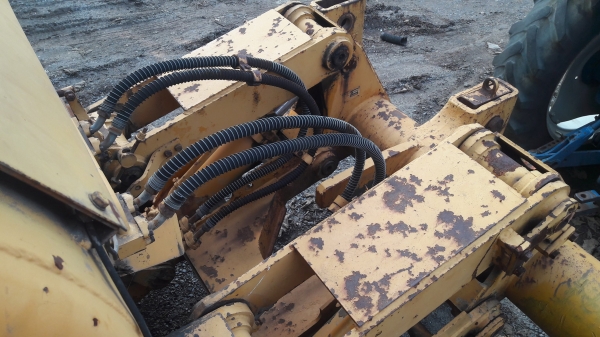 ขายรถดันดิน KOMATSU D85A-12 (D8) นำเข้าจากญี่ปุ่น สภาพสวยพร้อมใช้ 084-5424150 ขายรถดันดิน KOMATSU D85A-12 (D8) นำเข้าจากญี่ปุ่น สภาพสวยพร้อมใช้ 084-5424150