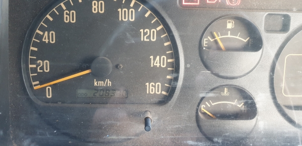 ขายISUZU NKR130แรง ปี46ยาว4.3เมตร พร้อมตู้แห้งบรรทุกไมค์วิ่งน้อย