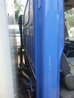 ขายISUZU NKR130แรง ปี46ยาว4.3เมตร พร้อมตู้แห้งบรรทุกไมค์วิ่งน้อย