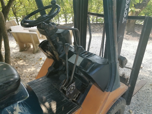 ขายรถฟอร์คลิฟต์  โตโยต้า 1.5 ตันดีเซล รุ่น 7  ยกสูง  4 เมตร