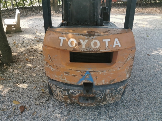 ขายรถฟอร์คลิฟต์  โตโยต้า 1.5 ตันดีเซล รุ่น 7  ยกสูง  4 เมตร