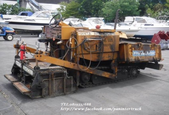 สินค้าเก่านอก ขายถูกด่วนๆรถปูยาง HANTA  AF-240CS III /ปูยางได้กว้างถึง2.40 เมตร :สินค้าเก่านอก ขายตามสภาพ