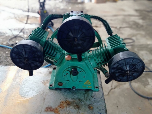 หัวปั๊มลม fusheng TA80 ขนาด5แรงม้า3สูบ สภาพดีมากๆ พร้อมรับประกัน6เดือน