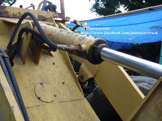 สินค้าเก่านอก ขายถูกด่วนๆ รถตักล้อยางKOMATSU JH30Bขับเคลื่อน2เพลา /เลี้ยวล้อ /สินค้าเก่านอก ขายตามสภาพ