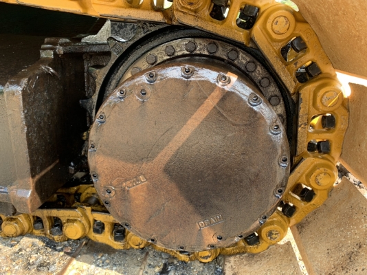 ขาย 1,280,000 บาท  KOBELCO  SK 200 YN 11 SUPER.  ทำงาน 13,xxx ชม เครื่องดี  ปั้มแรง  เอวแน่น ไฟฟ้าครบ  เฟรมสวย โช่ใหม่ 2 ข้าง ช่วงล่างเต็ม แอร์หนาว เอกสารแจ้งจำหน่าย  อยู่ นครปฐม  โทร 0626426323