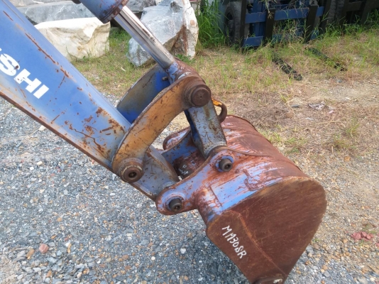 ขายรถแมคโค MITSUBISHI MM30SR แทรคยาง คอนโทรลสั้น บูมออฟเซ็ต ติอต่อ 098-7962549