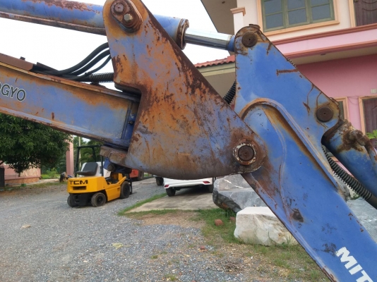 ขายรถแมคโค MITSUBISHI MM30SR แทรคยาง คอนโทรลสั้น บูมออฟเซ็ต ติอต่อ 098-7962549