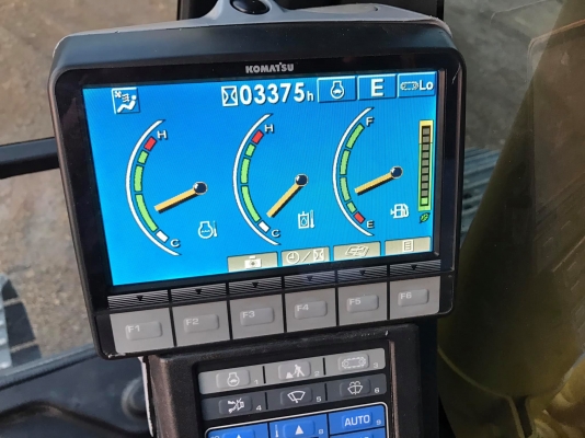 Komatsu PC130-8 ไมล์ ชม.3300 สภาพสวยค่ะ