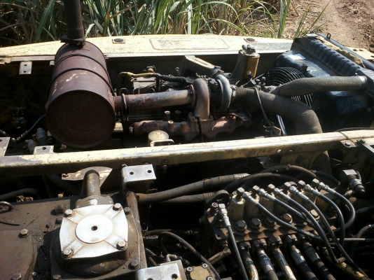 ขายKOMATSU PC200-6 ไฟตัดเครื่องดีไม่มีไอ ปั้มแรงช่วงล่างดีเอกสารเล่มราคา 470,000