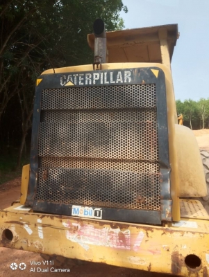 ขาย 790,000 รถบด CAT CS-563D เล่มทะเบียน ขนาด 10 ตัน เครื่องดี ปั้มสั่นแรง เอวแน่น 2 เพลา ยางดี รถสวยพร้อมใช้ เอกสารเล่มพร้อมโอน  รถอยู่ พนมสารคาม 092-595-6777 061-446-2662 ญิ๋งยุ