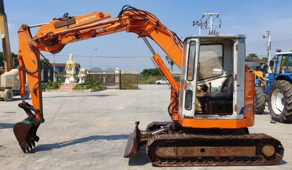 ขายด่วน285,000บาทแบคโฮขนาด5ตันHITACHIEX50แทคเหล็กหัวเก๋งเทียบเท่าPC50คลนโทลน้ำมันปั้มนี้วเร็วแรงไม่โหลดเครื่อง 3สูบ อีซูซูรถนอกเพื่งนำเข้ามาใหม่จากญี่ปุ่นยังไม่ได้ใช้ในไทยเลยมีลายหัวกะแทกบูมอาม์สวยเอวแน่นชั่วโม่งทำงานน้อยชั่วโม่งเอกสารอินวอย