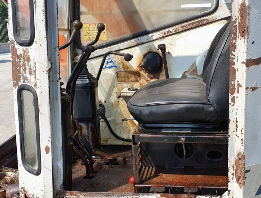 ขายด่วน285,000บาทแบคโฮขนาด5ตันHITACHIEX50แทคเหล็กหัวเก๋งเทียบเท่าPC50คลนโทลน้ำมันปั้มนี้วเร็วแรงไม่โหลดเครื่อง 3สูบ อีซูซูรถนอกเพื่งนำเข้ามาใหม่จากญี่ปุ่นยังไม่ได้ใช้ในไทยเลยมีลายหัวกะแทกบูมอาม์สวยเอวแน่นชั่วโม่งทำงานน้อยชั่วโม่งเอกสารอินวอย