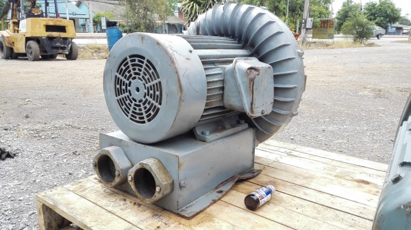 ริงโบลเวอร์ญี่ปุ่น HITACHI VORTEX JAPAN ขนาด 10 HP 2 POLE 380V ท่อ 3” สภาพสวยวิ่งนิ่มพร้อมใช้ ริงโบลเวอร์ญี่ปุ่น HITACHI VORTEX JAPAN ขนาด 10 HP 2 POLE 380V ท่อ 3” สภาพสวยวิ่งนิ่มพร้อมใช้