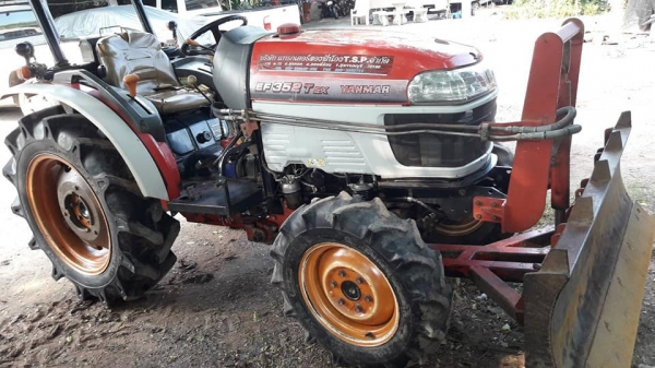 ขายรถไถยันม่า 352 EX  พร้อมดันหน้า ราคา 155,000บาท  สามย่านแทรคเตอร์ โทร/ไลน์ 0897489639 ,08993474