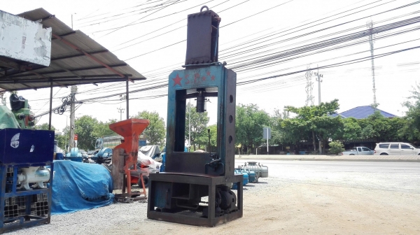 แท่นอัดลูกหมากไฟฟ้า ขนาด 60-80 ตัน คอนโทรลมือโยก ไฟ 380V งานประกอบรุ่นเก่าใช้โครงสร้างเหล็กหนา พร้อม แท่นอัดลูกหมากไฟฟ้า ขนาด 60-80 ตัน คอนโทรลมือโยก ไฟ 380V งานประกอบรุ่นเก่าใช้โครงสร้างเหล็กหนา พร้อม