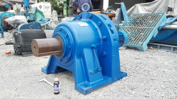 มอเตอร์เกียร์ทดรอบช้าญี่ปุ่น SUMITOMO JAPAN ขนาด 7.5 HP อัตราทด 1 : 559 (2.5 rpm) เพลาออกโต 5.5&rdqu มอเตอร์เกียร์ทดรอบช้าญี่ปุ่น SUMITOMO JAPAN ขนาด 7.5 HP อัตราทด 1 : 559 (2.5 rpm) เพลาออกโต 5.5&rdqu