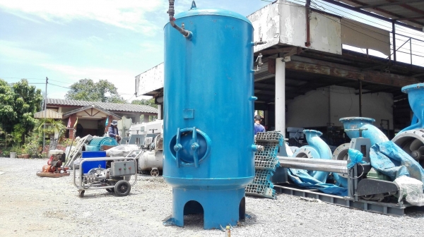 ถังพักลมเปล่าทรงตั้ง ขนาดความจุ 1500 ลิตร ถังหนาสภาพสวยสดใหม่พร้อมใช้ ถังพักลมเปล่าทรงตั้ง ขนาดความจุ 1500 ลิตร ถังหนาสภาพสวยสดใหม่พร้อมใช้