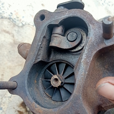 ขายเทอร์โบ รถตู้หัวจรวด 2l 3l 5l ลูกล่ะ 4,500 เก่าเดิมญี่ปุ่น ขายเทอร์โบ รถตู้หัวจรวด 2l 3l 5l ลูกล่ะ 4,500 เก่าเดิมญี่ปุ่น